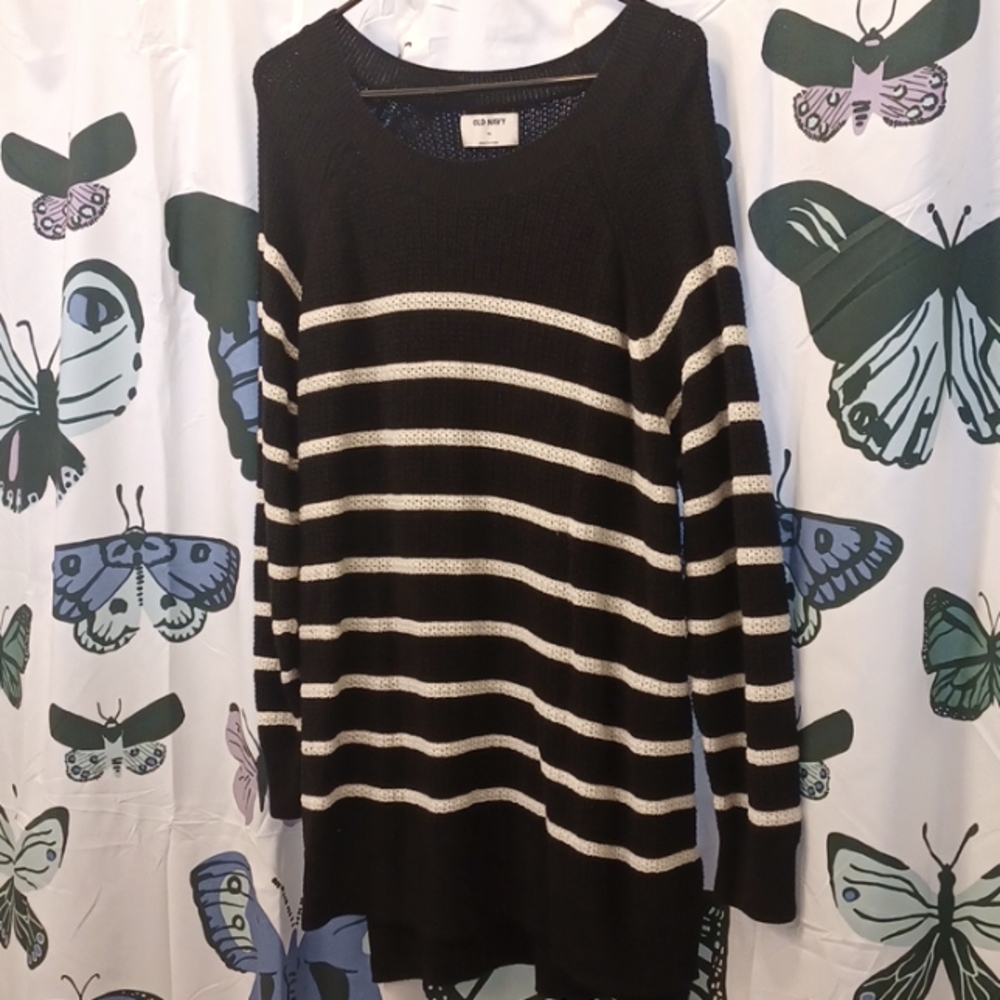 Old Navy Sweater